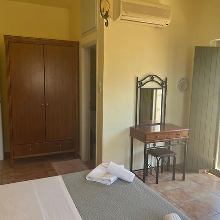 Onar Mani Suites Néon Oítilon Extérieur photo