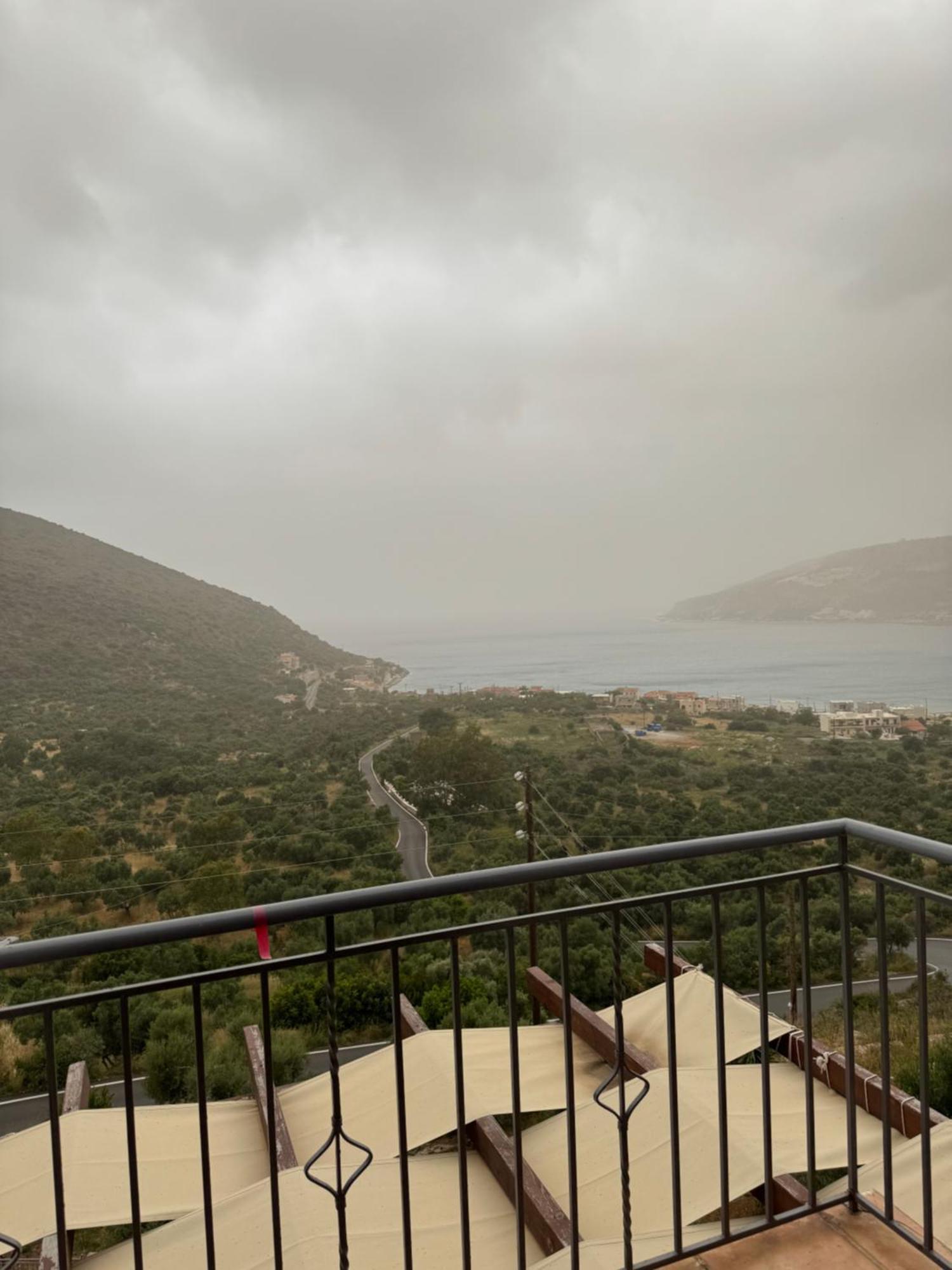 Onar Mani Suites Néon Oítilon Extérieur photo