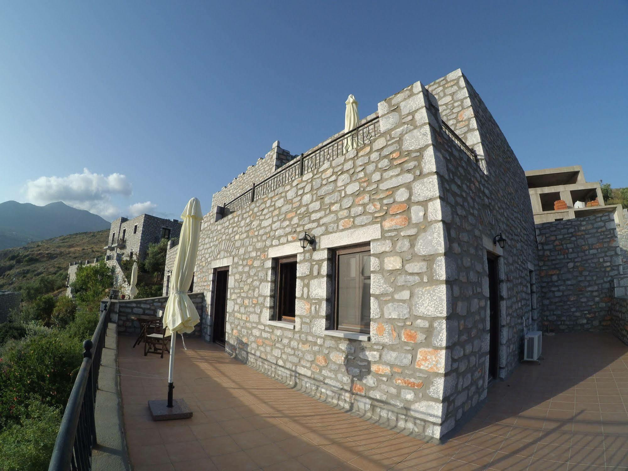 Onar Mani Suites Néon Oítilon Extérieur photo