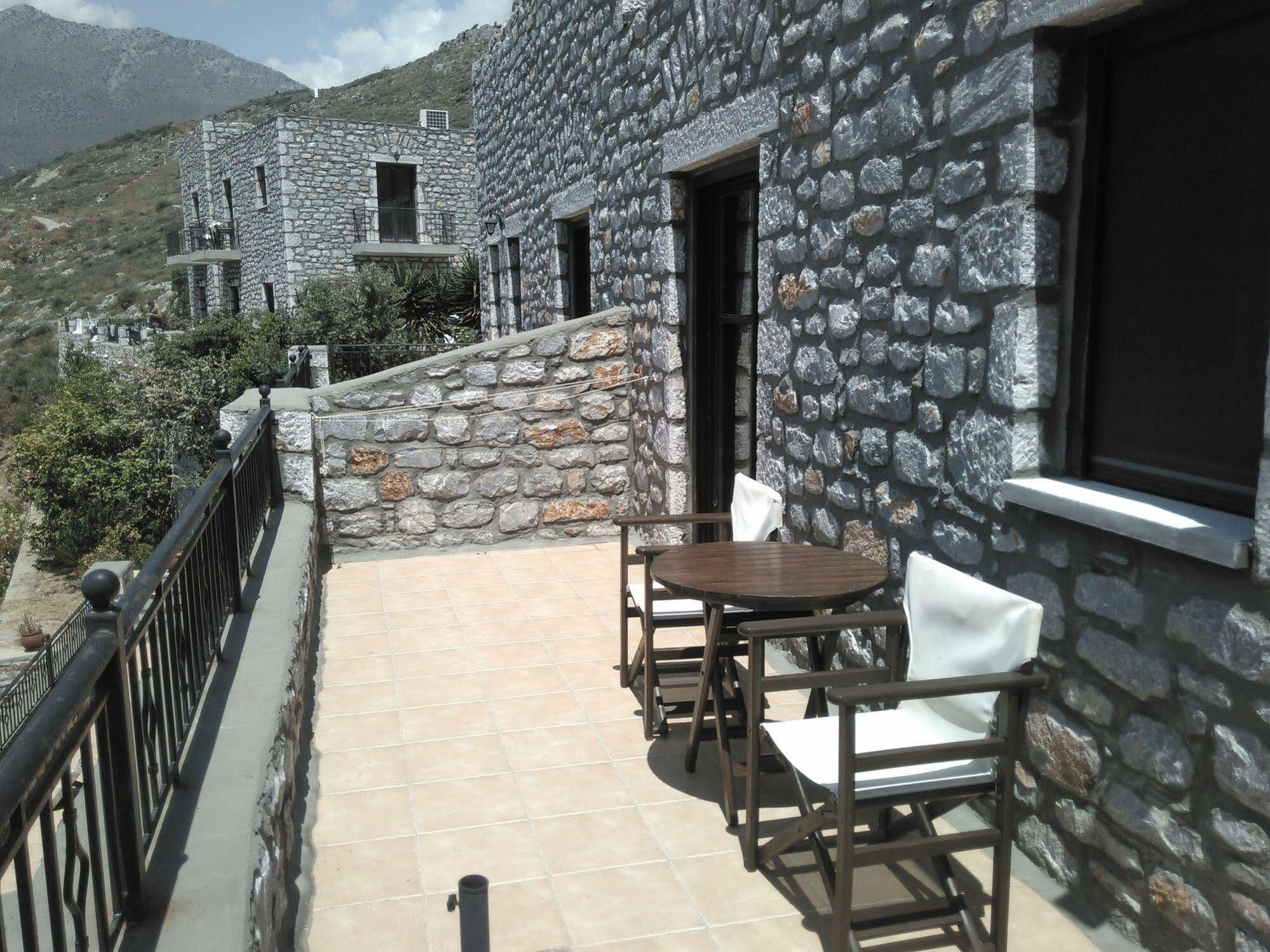 Onar Mani Suites Néon Oítilon Extérieur photo