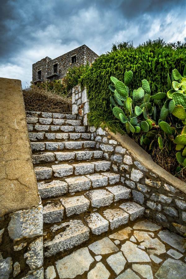 Onar Mani Suites Néon Oítilon Extérieur photo